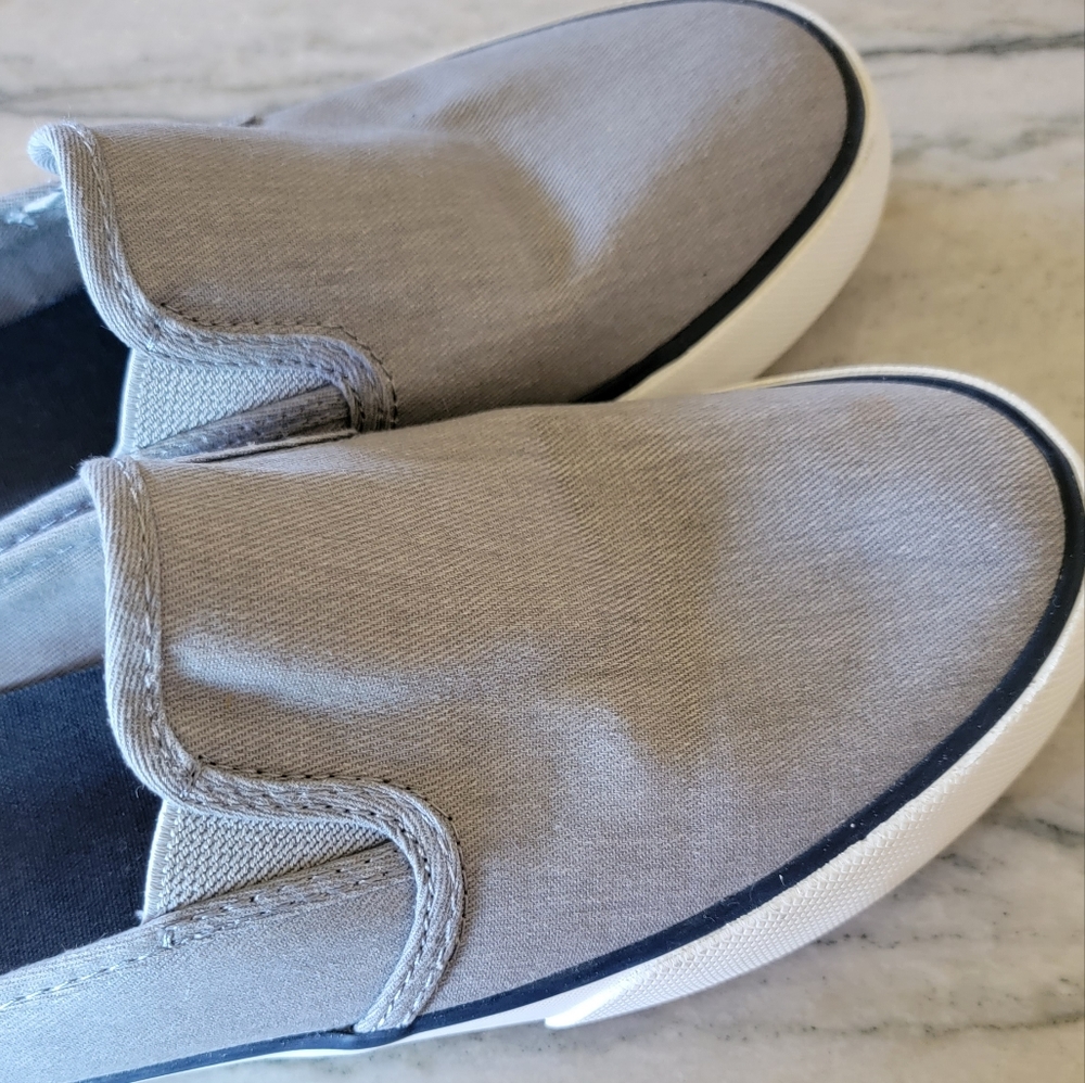 Sperry Slides - image 8